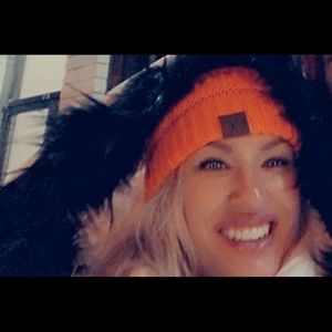 Meet your Posher, Antonya